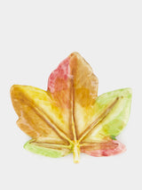 Prato de cerâmica com folhas de outono
